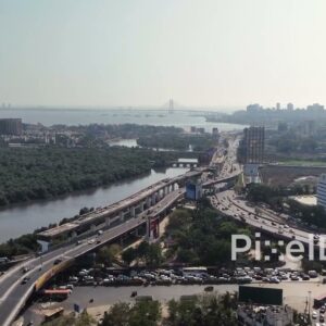 PD0023 - Low height shot at Kalanagar junction at Bandra East
