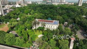 PD0524 - Mumbai's Dr. Bhau Daji Lad Museum in the Veermata Jijabai Bhosale Udyan