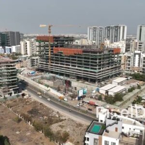 PD0557 - The Real Estate Boom: High-Rise Construction in a Modern Metropolis