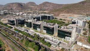 PD0546 - Modern Business Park Nestled at the Foot of Hills in Navi Mumbai