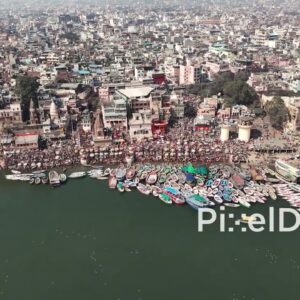 PD0669 - Massive Crowd of Pilgrims and Boats at a Varanasi Ghat During a Festival