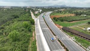 PD0142 - India's Modern Infrastructure: An Aerial View of the NH44 Expressway