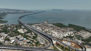 PD0342 - Sweeping Aerial View of the Atal Setu Sea Link in Mumbai