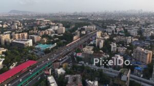 PD0473 - Expansive Aerial Flight Over a Metropolis Towards an Airport