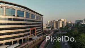PD1391 - Exterior View of Qualcomm Corporate Office Building and Pedestrian Skywalk